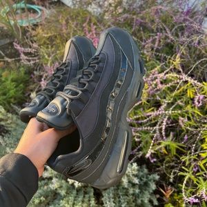 SOLD!!! NIKE AIR MAX 95| WE TRIPLE BLACK | MEN | SIZE 11